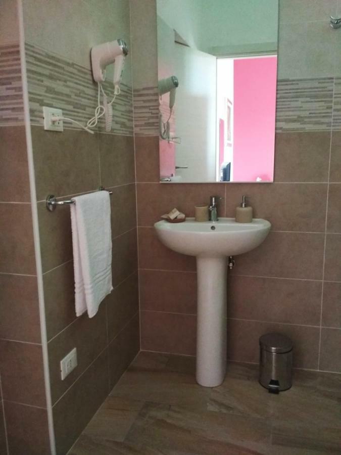 B&B Le Muse Ferrara Buitenkant foto